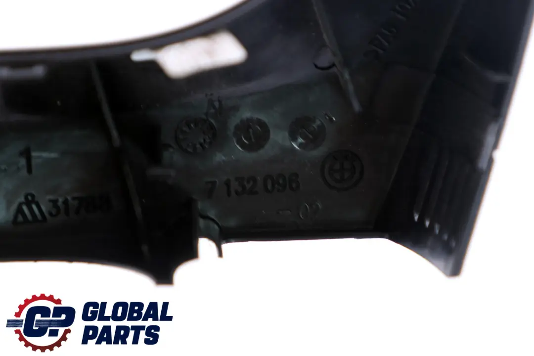 Tapa Del Marco Del Soporte Del Espejo Retrovisor para BMW E81 E87 E90 E91 con número de pieza 7133655 BMW E81 E87 E90 E91 Tapa Del Marco Del Soporte Del Espejo Retrovisor - SKU 7133655 - Número de pieza 7133655