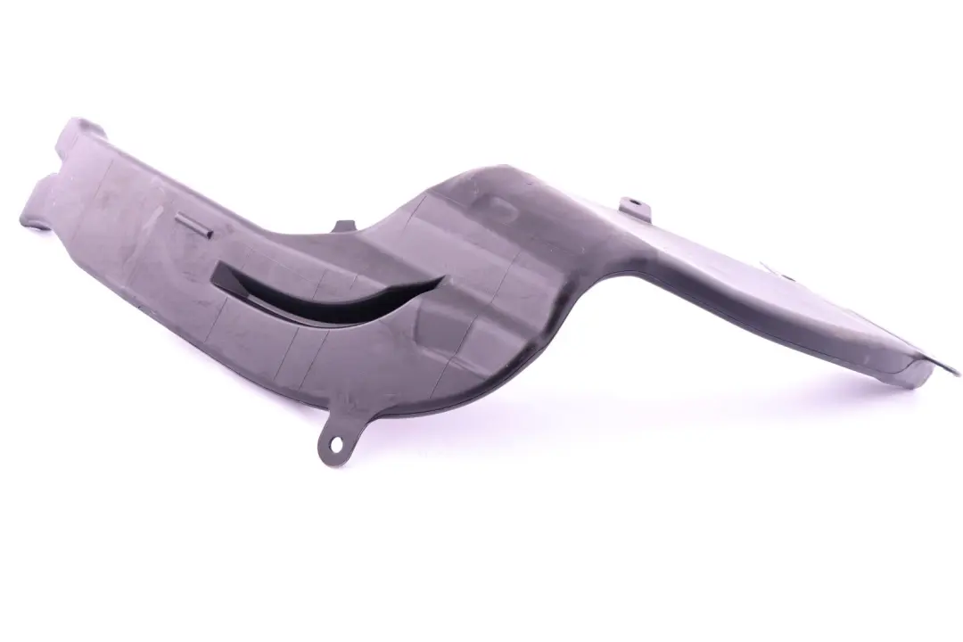 Conducto Calefactor Trasero Izquierdo para BMW E93 LCI con número de pieza 7133719 BMW E93 LCI Conducto Calefactor Trasero Izquierdo - SKU 7133719 - Número de pieza 7133719