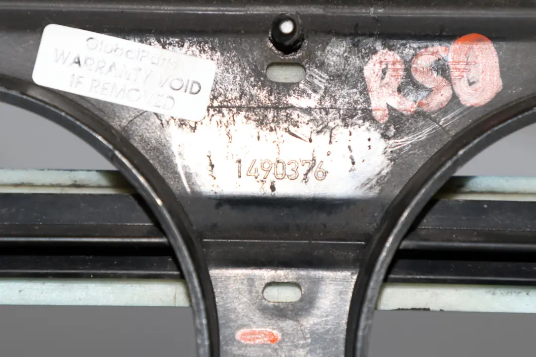 paraurti anteriore cromato griglia Gille Bonnet blu elettrico per Mini Cooper R50 con numero di parte 7133847 Mini Cooper R50 paraurti anteriore cromato griglia Gille Bonnet blu elettrico - SKU 7133847-ELB - Numero di parte 7133847