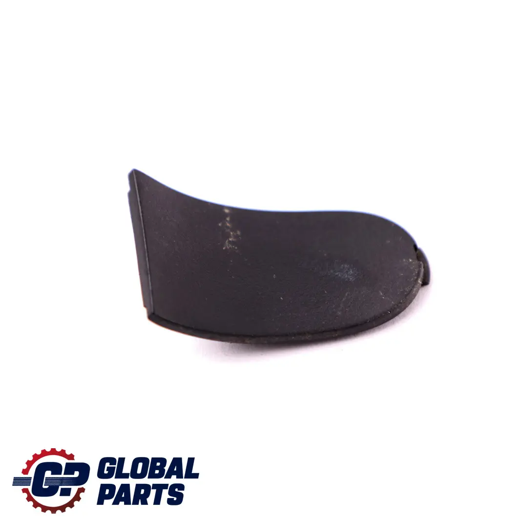 Blende Abdeckkappe Stossfänger Hinten Links Grundiert für BMW E90 mit Teilenummer 7134037 BMW E90 Blende Abdeckkappe Stossfänger Hinten Links Grundiert - SKU 7134037 - Teilenummer 7134037