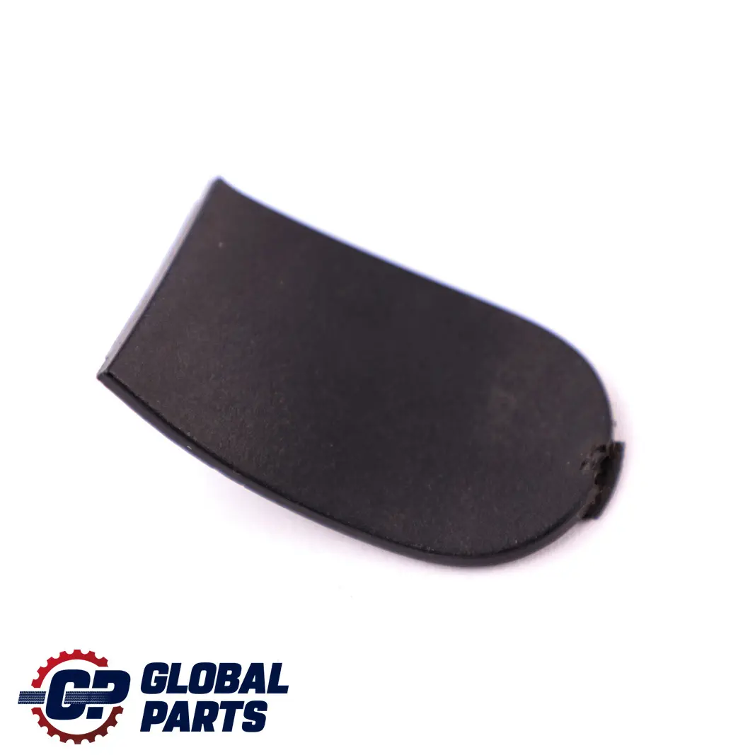 Cache pare-chocs arrière droit pour BMW E90 à propos du numéro de pièce 7134038 BMW E90 Cache pare-chocs arrière droit - SKU 7134038 - Numéro de pièce 7134038