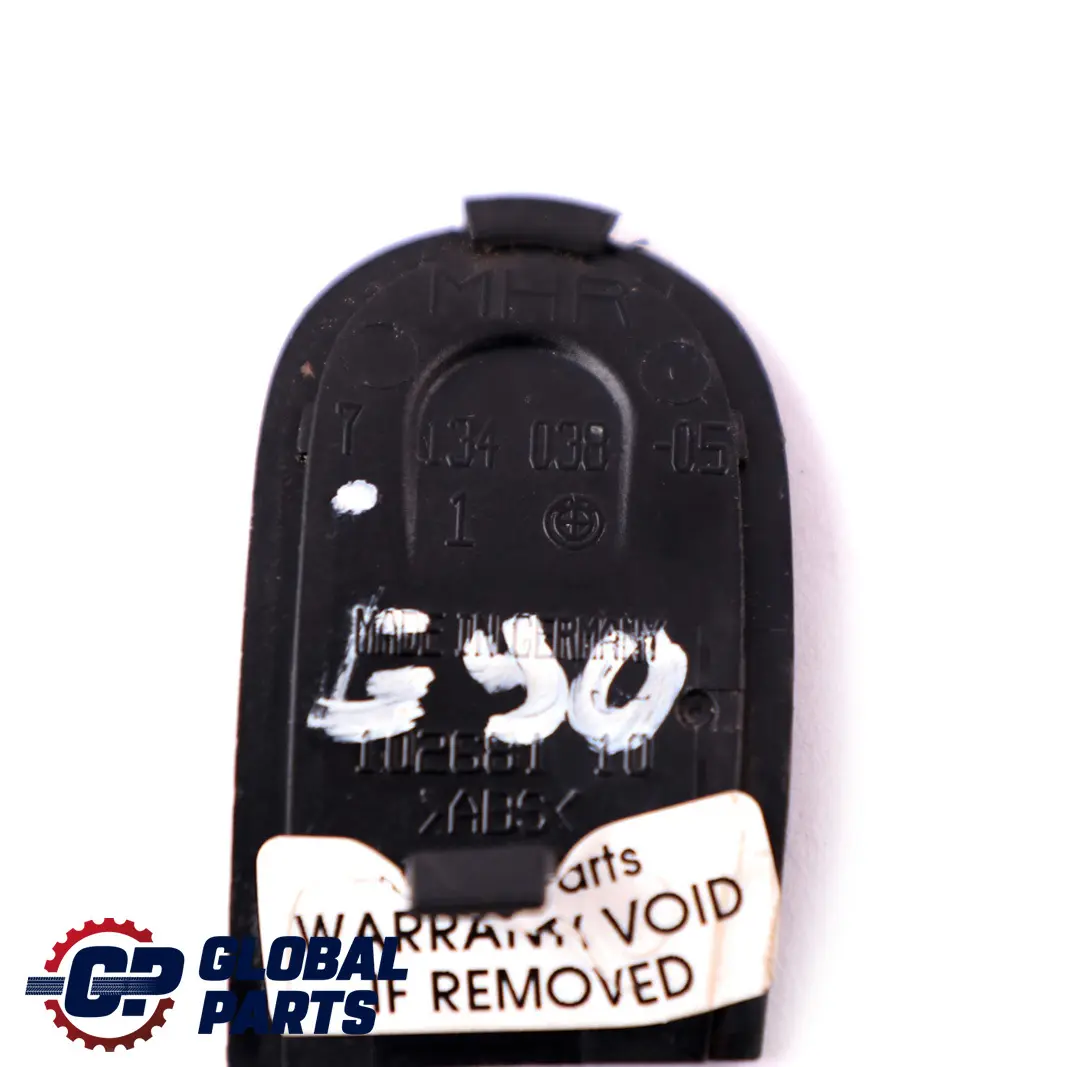 Cache pare-chocs arrière droit pour BMW E90 à propos du numéro de pièce 7134038 BMW E90 Cache pare-chocs arrière droit - SKU 7134038 - Numéro de pièce 7134038