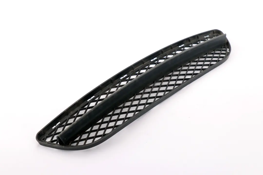 Grille De Pare-Chocs Avant BMW E90 E91 Center Grid  - SKU 7134074-1 - Numéro de pièce 7134074