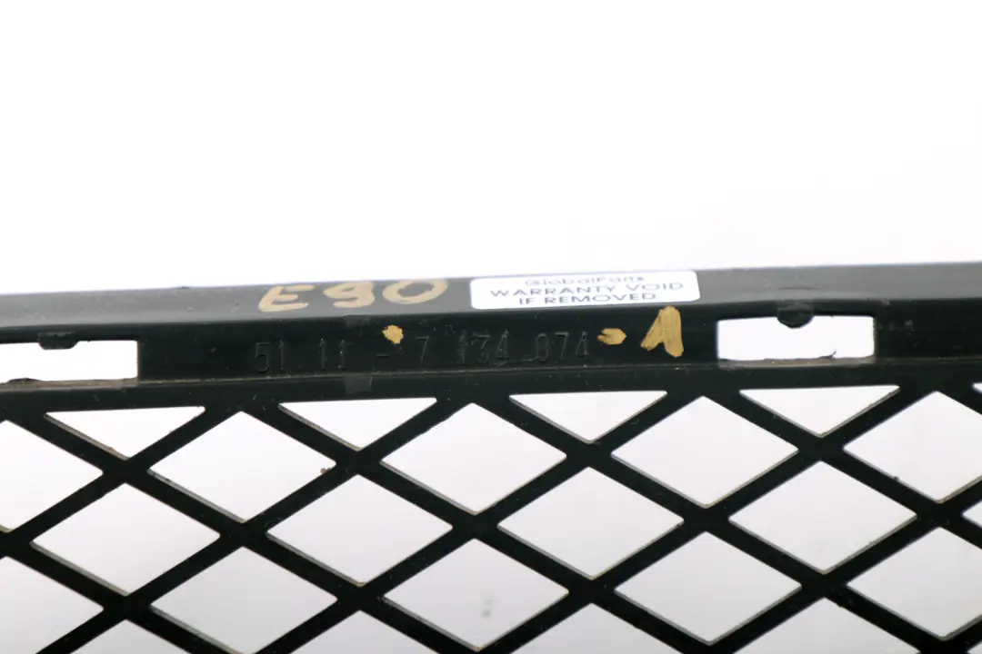 Grille De Pare-Chocs Avant BMW E90 E91 Center Grid  - SKU 7134074-1 - Numéro de pièce 7134074