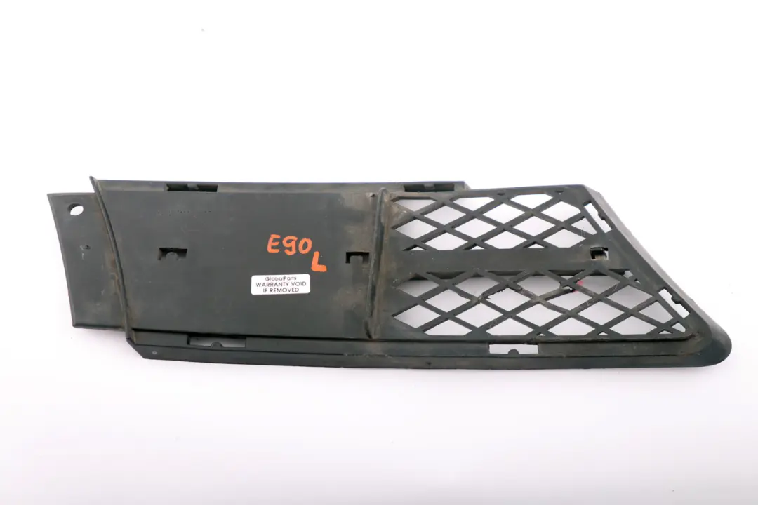  Parrilla Parachoques Delantera BMW E90 Parcialmente Abierta Izquierda - SKU 7134081 - Número de pieza 7134081