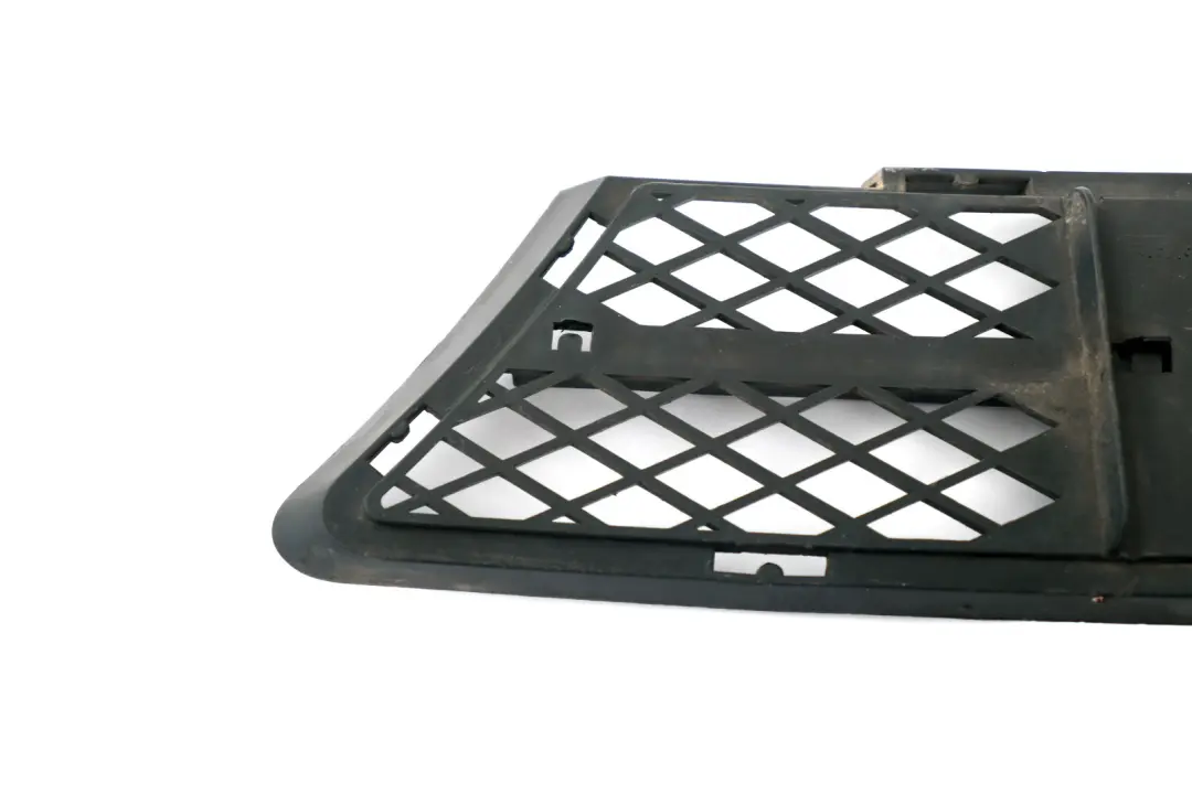 Gitter Teiloffen Rechts Verkleidung Vorn für BMW 3 er E90 E91 mit Teilenummer 7134082 BMW 3 er E90 E91 Gitter Teiloffen Rechts Verkleidung Vorn - SKU 7134082 - Teilenummer 7134082