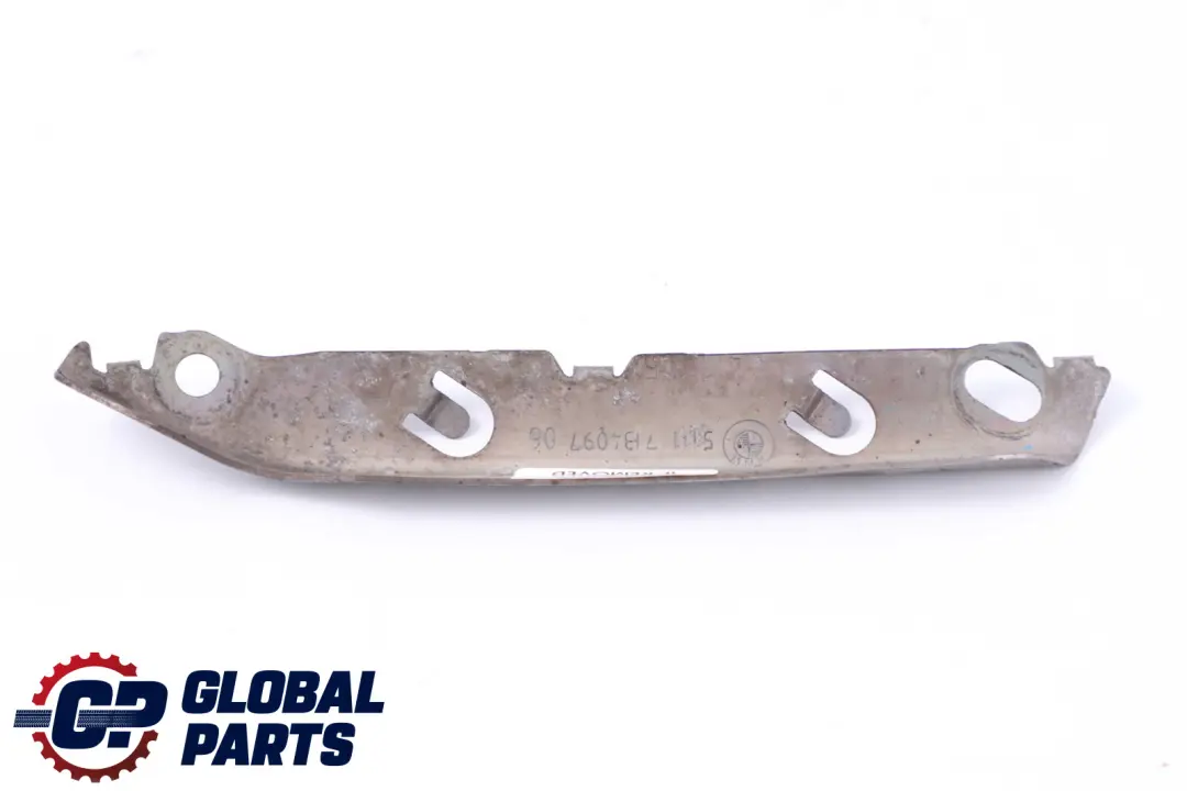 Inserto Paraurti Davanti SX 5111 per BMW E90 E90N E91 LCI con numero di parte 7134097 BMW E90 E90N E91 LCI Inserto Paraurti Davanti SX 5111 - SKU 7134097 - Numero di parte 7134097