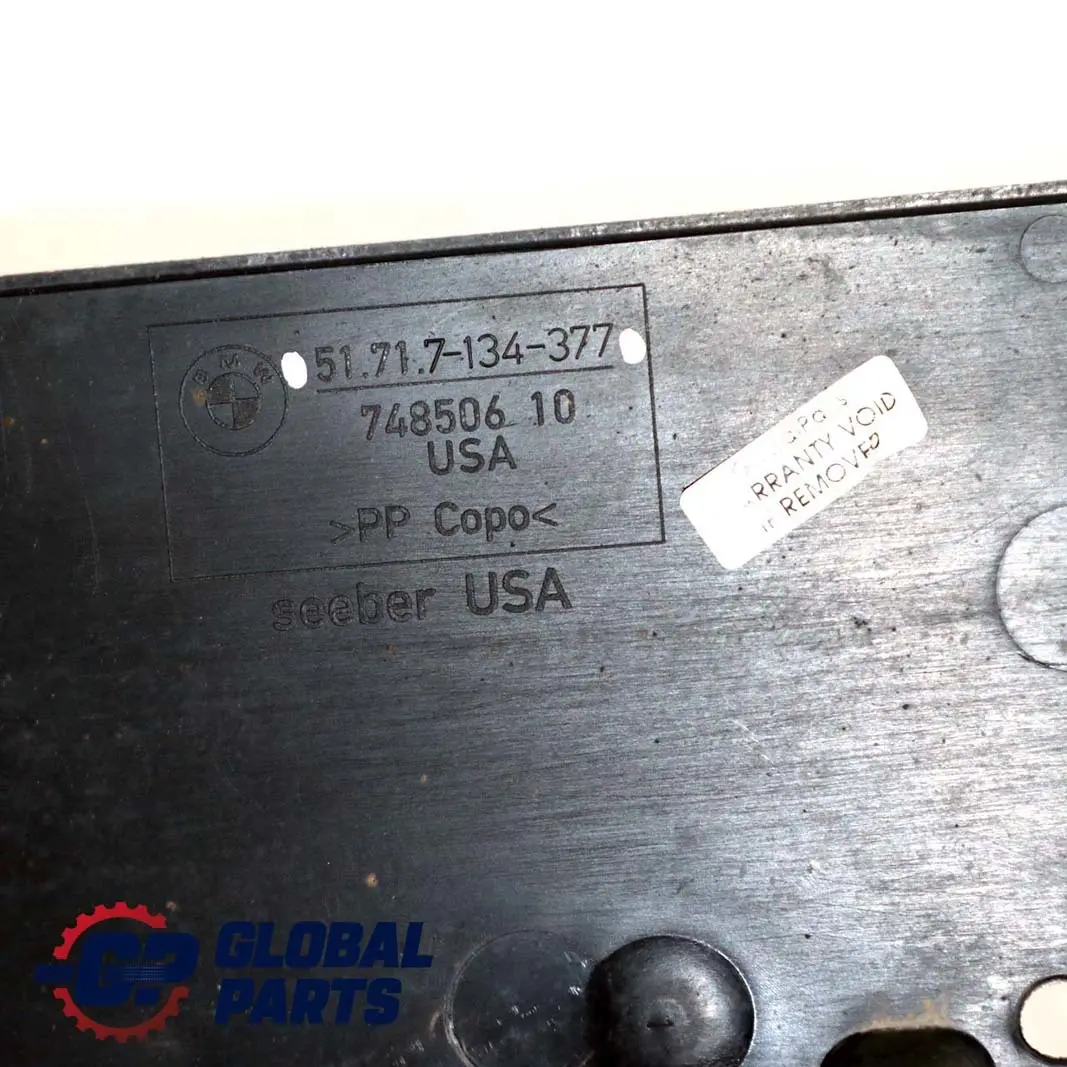 Placa Cubrecanales Bajo Suelo para BMW Serie Z4 E85 Roadster con número de pieza 7134377 BMW Serie Z4 E85 Roadster Placa Cubrecanales Bajo Suelo - SKU 7134377 - Número de pieza 7134377