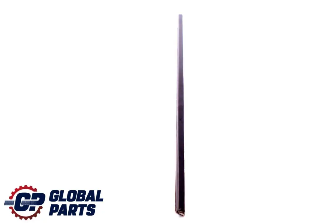 Listwa Drzwi Przednich Lewych Przód Lewy do BMW E60 E61 LCI o numerze 7135161 BMW E60 E61 LCI Listwa Drzwi Przednich Lewych Przód Lewy - SKU 7135161 - Numer Części 7135161