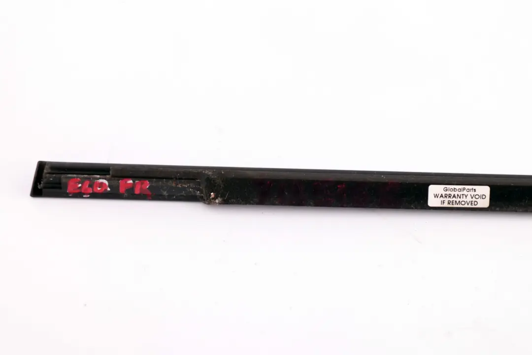 BMW E60 E61 LCI Tapa Canal Puerta Delantera Derecha Schwarz - SKU 7135162 - Número de pieza 7135162