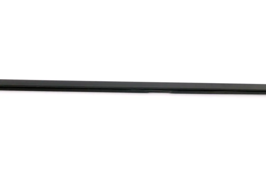 BMW 5 er E60 E60N LCI Schachtabdeckung Tür aussen hinten links Schwarz - SKU 7135163 - Teilenummer 7135163
