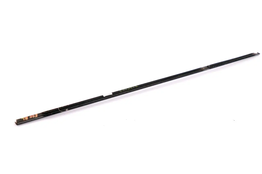 BMW 5 er E60 E60N LCI Schachtabdeckung Tür aussen hinten links Schwarz - SKU 7135163 - Teilenummer 7135163