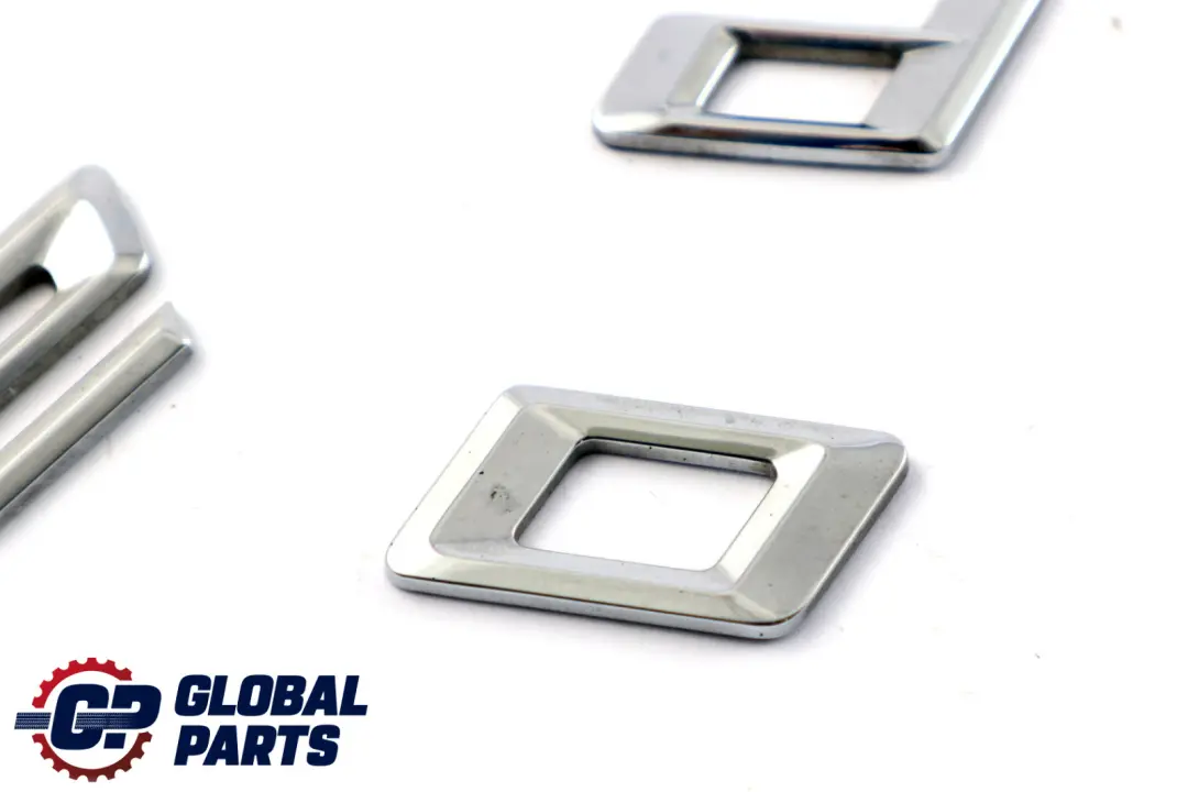 BMW 1 E81 E82 E87 E87N E88 F20 F21 Embleme Colle Arriere 120d - SKU 7135550 - Numéro de pièce 7135550