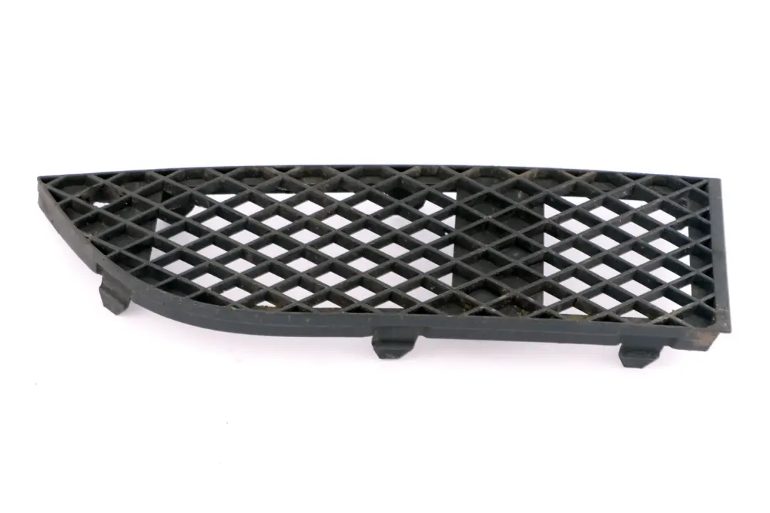 Front Grid Lateral Bumper Grille Trim Right O/S to BMW 7 Series E65 E66 E67 with Part number 7135564 BMW 7 Series E65 E66 E67 Front Grid Lateral Bumper Grille Trim Right O/S - SKU 7135564 - Part number 7135564