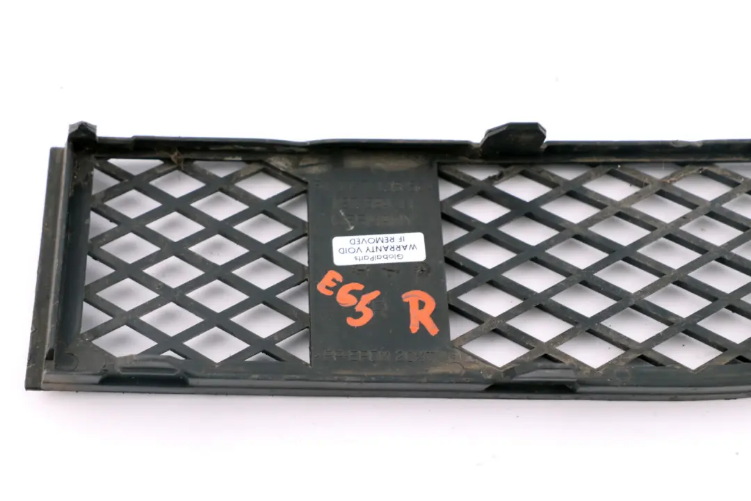 Front Grid Lateral Bumper Grille Trim Right O/S to BMW 7 Series E65 E66 E67 with Part number 7135564 BMW 7 Series E65 E66 E67 Front Grid Lateral Bumper Grille Trim Right O/S - SKU 7135564 - Part number 7135564