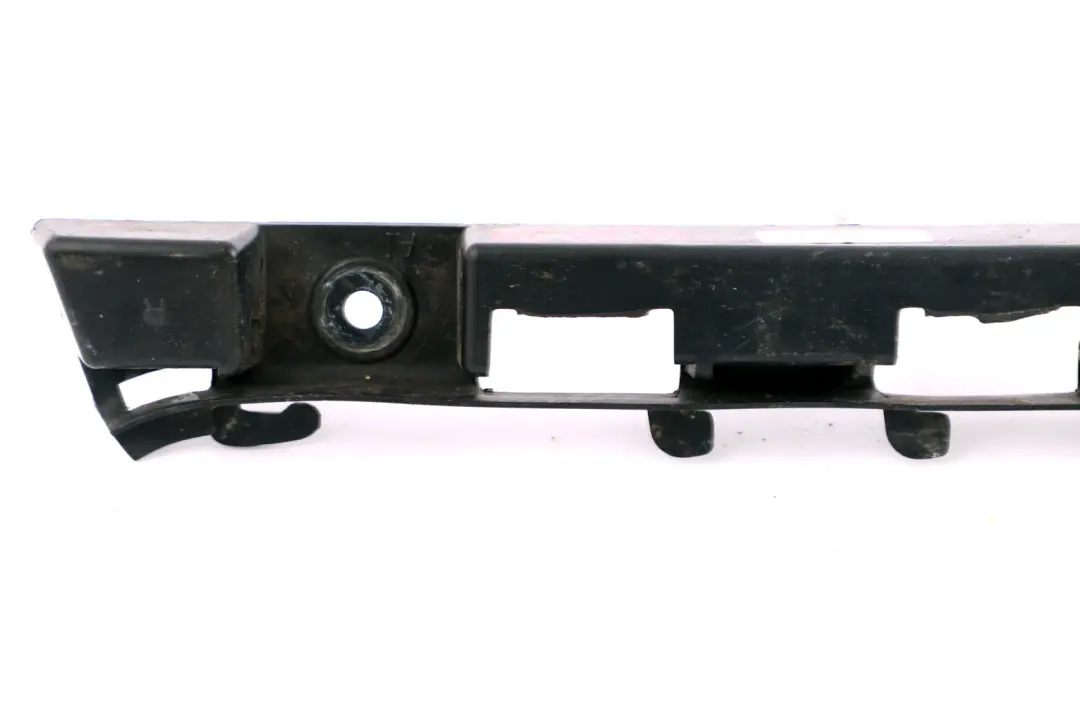 BMW E65 E66 E67 Soporte Parachoques Delantero Derecho - SKU 7135576 - Número de pieza 7135576