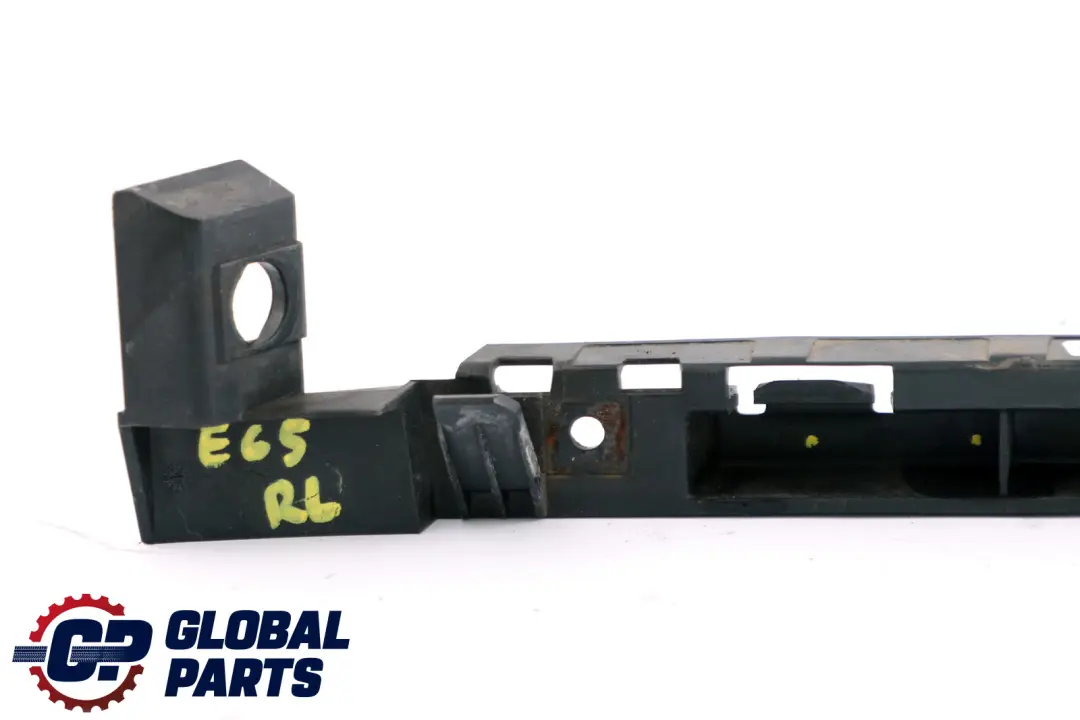 BMW E65 E66 E67 Montaje Lateral Trasero Izquierdo En Parachoques Trasero - SKU 7135607 - Número de pieza 7135607