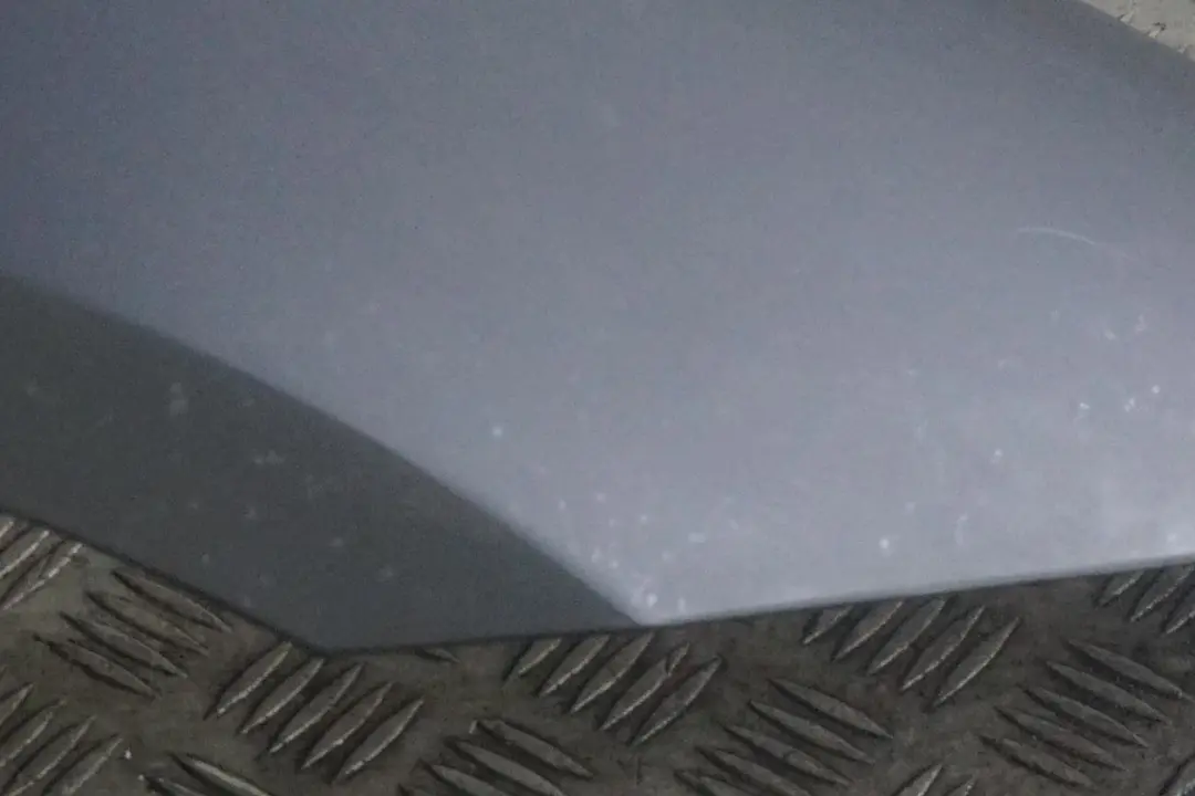 Seitenwand Vorne Rechts Kotflügel Grundiert für BMW 3 E90 E91 2 mit Teilenummer 7135680 BMW 3 E90 E91 2 Seitenwand Vorne Rechts Kotflügel Grundiert - SKU 7135680 - Teilenummer 7135680