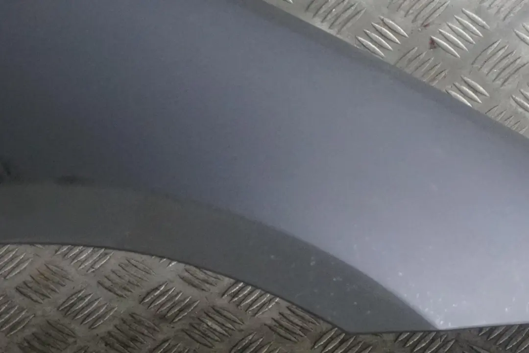 BMW 3 E90 E91 2 Seitenwand Vorne Rechts Kotflügel Grundiert - SKU 7135680 - Teilenummer 7135680