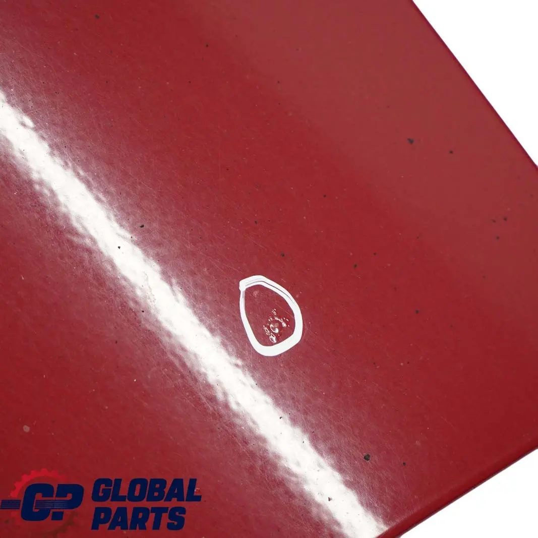 BMW E90 E91 Rivestimento Laterale Parafango Ant. Dx Rosso-Cremisi Karmesin Rosso - SKU 7135680-KAR1 - Numero di parte 7135680