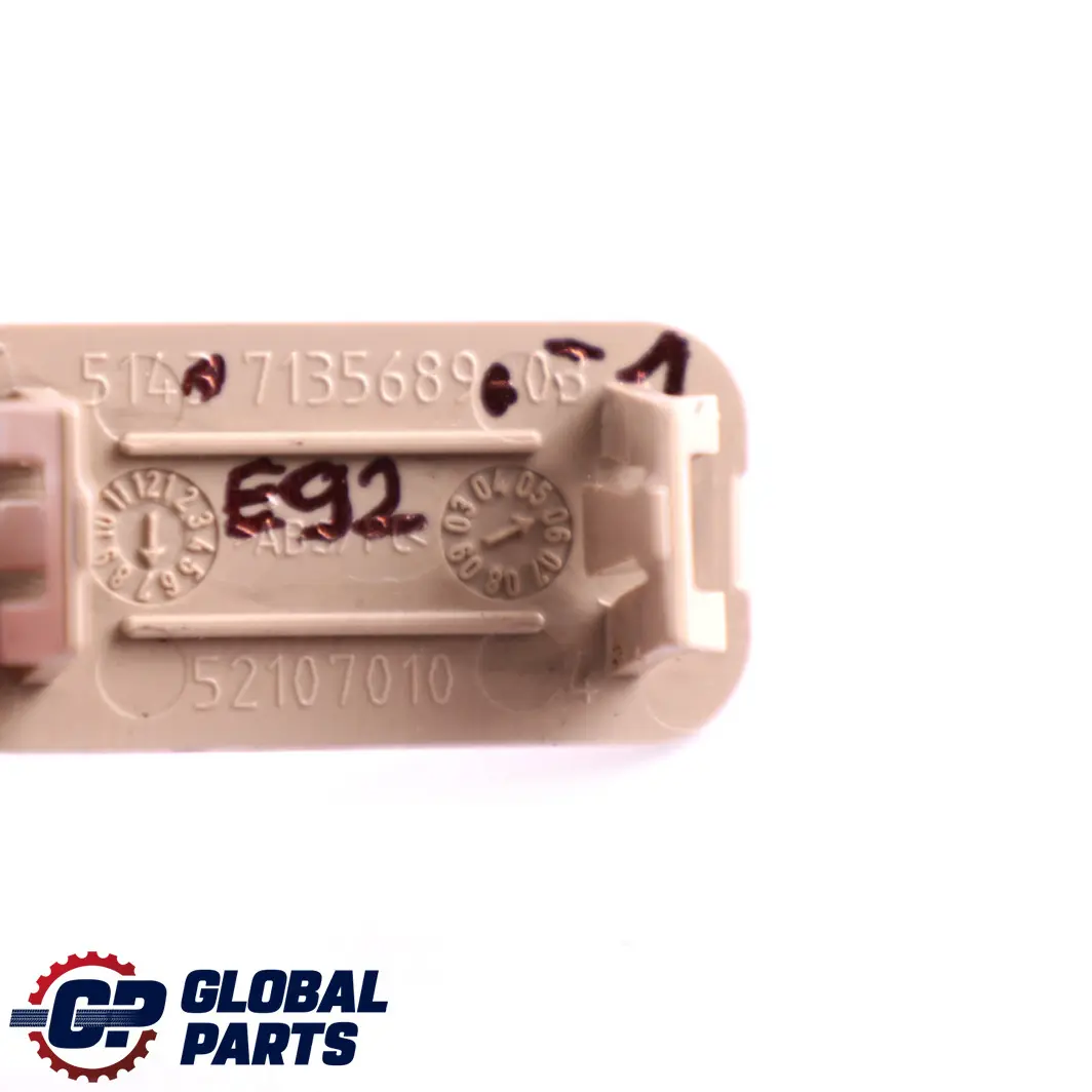 BMW1 E90 E91 E92 Copertura Cap Airbag Pilastro posteriore Trim Beige per con numero di parte 7135689 BMW1 E90 E91 E92 Copertura Cap Airbag Pilastro posteriore Trim Beige - SKU 7135689-1 - Numero di parte 7135689