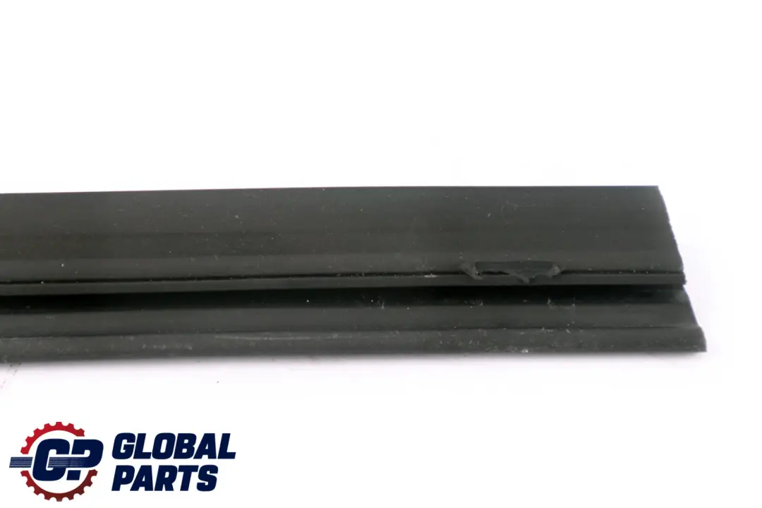 Dichtleiste Tür rechts 5133 für BMW E90 E90N E91 E91N LCI mit Teilenummer 7136140 BMW E90 E90N E91 E91N LCI Dichtleiste Tür rechts 5133 - SKU 7136140 - Teilenummer 7136140