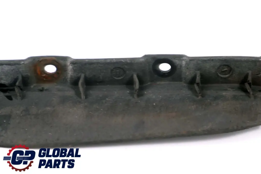 BMW E90 E91 Uszczelka Listwa Nadkola Przód Prawa - SKU 7136526 - Numer Części 7136526