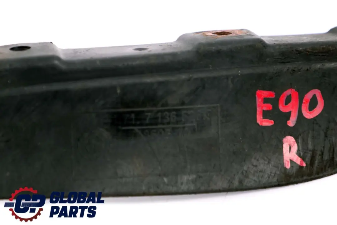 Labio Presión Delantero Derecho Embellecedor Paso Rueda para BMW E90 E91 E92 con número de pieza 7136526 BMW E90 E91 E92 Labio Presión Delantero Derecho Embellecedor Paso Rueda - SKU 7136526 - Número de pieza 7136526