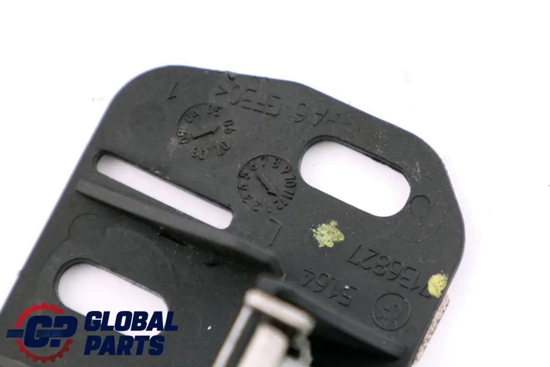 Staffa Montaggio Braccio Faro Sinistro per BMW E90 E90N E91 E91N con numero di parte 51647136827 BMW E90 E90N E91 E91N Staffa Montaggio Braccio Faro Sinistro - SKU 7136827 - Numero di parte 51647136827