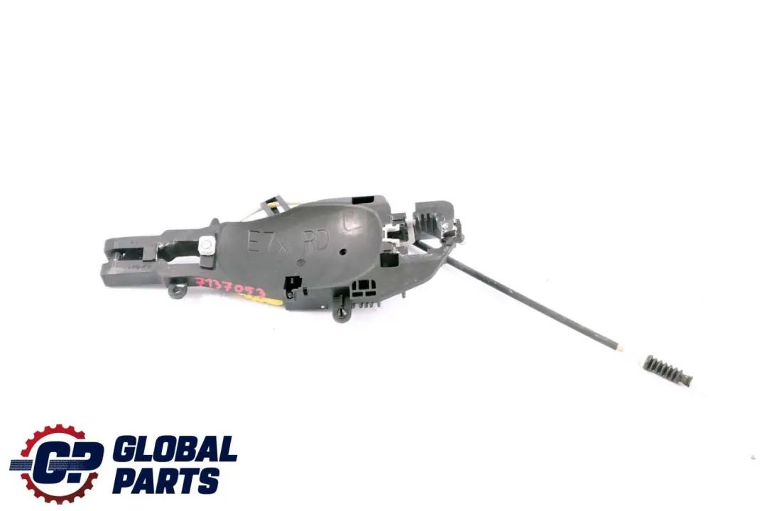 Maniglia esterna posteriore sinistra per BMW X5 X6 Serie E70 E71 con numero di parte 7137053 BMW X5 X6 Serie E70 E71 Maniglia esterna posteriore sinistra - SKU 7137053 - Numero di parte 7137053