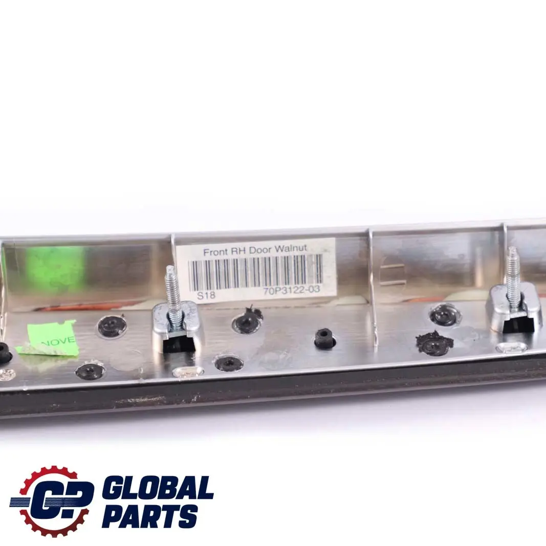 Embellecedor Puerta Delantera Derecha Tapa Tira Madera Nogal para BMW E70 con número de pieza 7137178 BMW E70 Embellecedor Puerta Delantera Derecha Tapa Tira Madera Nogal - SKU 7137178 - Número de pieza 7137178