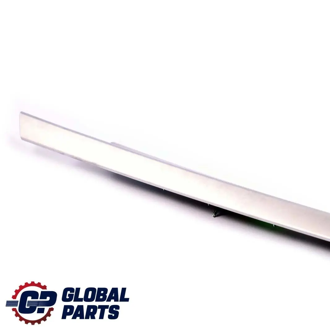 Apertura Fascia di Legno Nussbaum Porta Posteriore Destra per BMW X5 E70 con numero di parte 7137200 BMW X5 E70 Apertura Fascia di Legno Nussbaum Porta Posteriore Destra - SKU 7137200 - Numero di parte 7137200