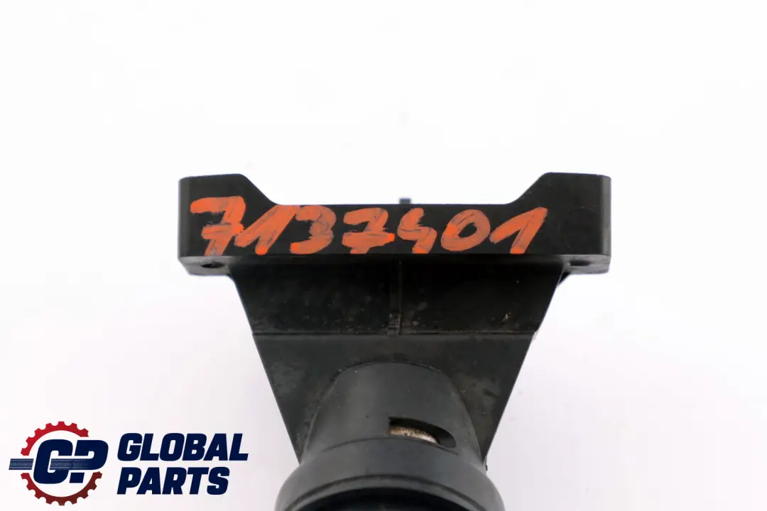 Dysza Spryskiwacza Lewa do BMW E65 E66 E67 o numerze 7137401 BMW E65 E66 E67 Dysza Spryskiwacza Lewa - SKU 7137401 - Numer Części 7137401