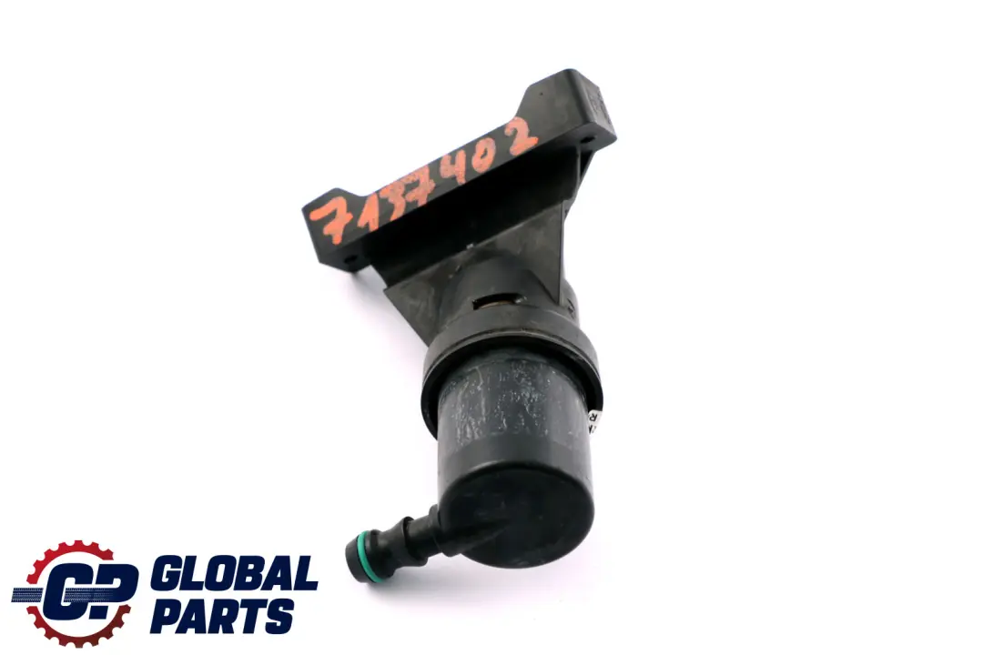 BMW E65 E66 E67 Buse Haute Pression Droite - SKU 7137402 - Numéro de pièce 7137402