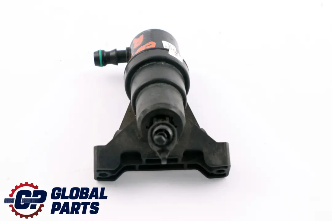 Buse Haute Pression Droite pour BMW E65 E66 E67 à propos du numéro de pièce 7137402 BMW E65 E66 E67 Buse Haute Pression Droite - SKU 7137402 - Numéro de pièce 7137402