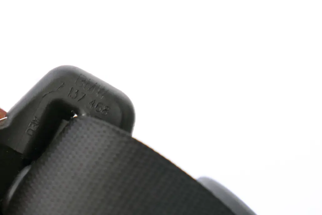 Membrure Superieure Arriere Noir la Ceinture de Securite pour BMW 3 E91 E91N LCI à propos du numéro de pièce 9117254 BMW 3 E91 E91N LCI Membrure Superieure Arriere Noir la Ceinture de Securite - SKU 7137468 - Numéro de pièce 9117254