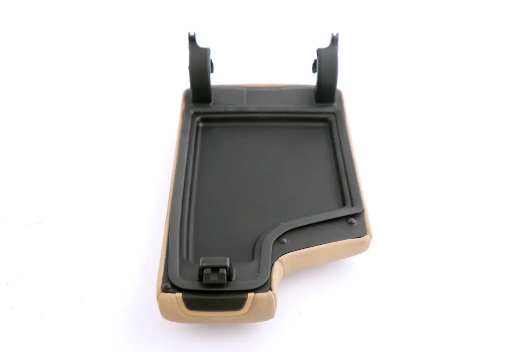 Leather Cover Centre Console Armrest Beige to BMW 3 Series E90 E91 LCI with Part number 7137558 BMW 3 Series E90 E91 LCI Leather Cover Centre Console Armrest Beige - SKU 7137558 - Part number 7137558