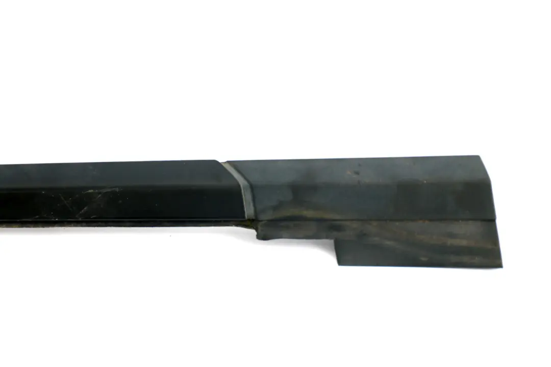 E64N LCI Cabrio Right Door O/S Outer Weatherstrip Strip Black to BMW 6 Series E64 with Part number 7137598 BMW 6 Series E64 E64N LCI Cabrio Right Door O/S Outer Weatherstrip Strip Black - SKU 7137598 - Part number 7137598