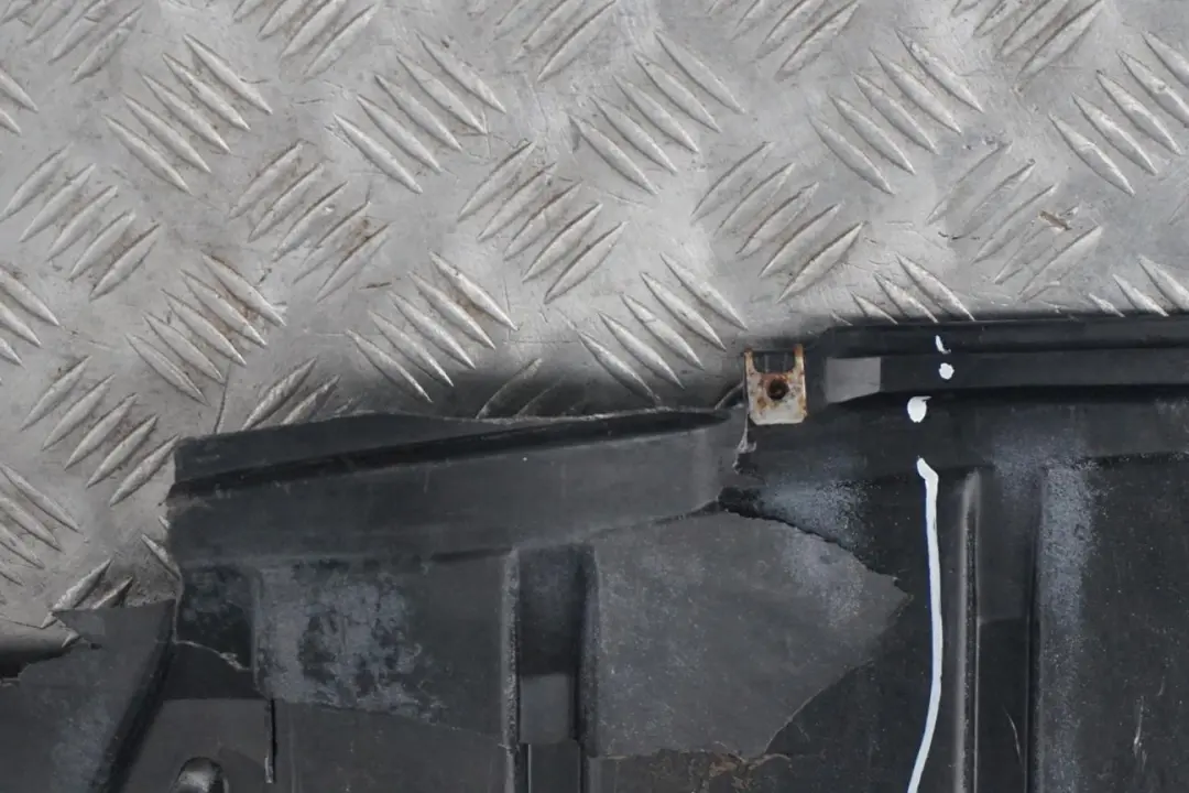 Underbonnet Tray Shield Protection Screen to BMW 3 E93 Cabrio 325i 330i Engine with Part number 7138010 BMW 3 E93 Cabrio 325i 330i Engine Underbonnet Tray Shield Protection Screen - SKU 7138010-1 - Part number 7138010