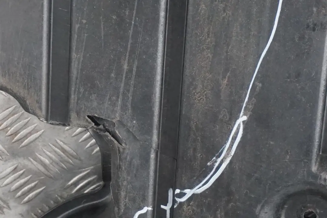 Underbonnet Tray Shield Protection Screen to BMW 3 E93 Cabrio 325i 330i Engine with Part number 7138010 BMW 3 E93 Cabrio 325i 330i Engine Underbonnet Tray Shield Protection Screen - SKU 7138010-1 - Part number 7138010