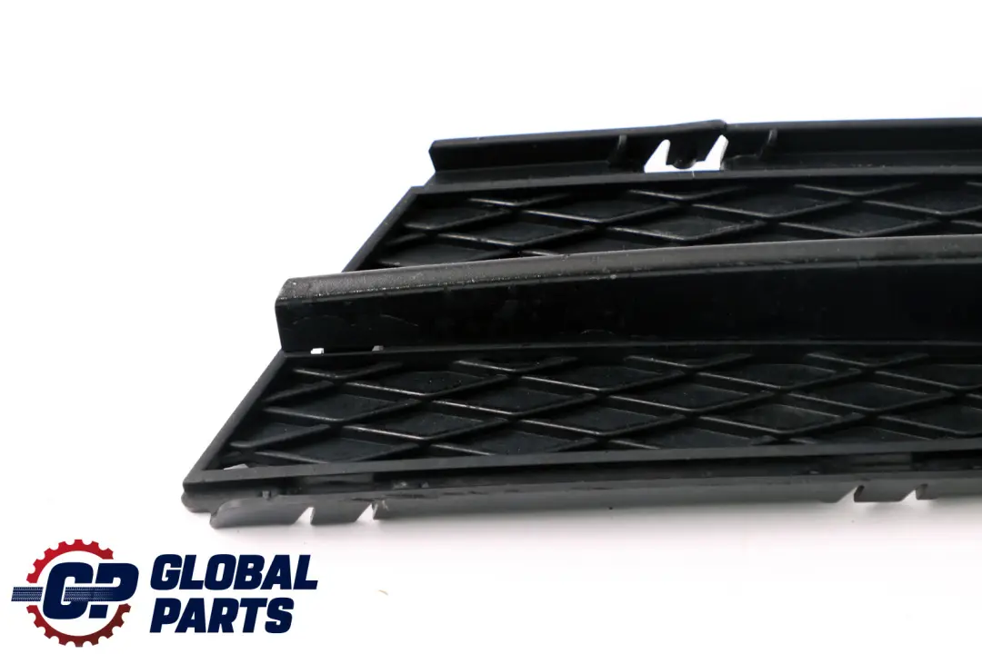 BMW E90 E91 LCI Paraurti Anteriore Griglia Chiusa Sinistra - SKU 7138417 - Numero di parte 7138417