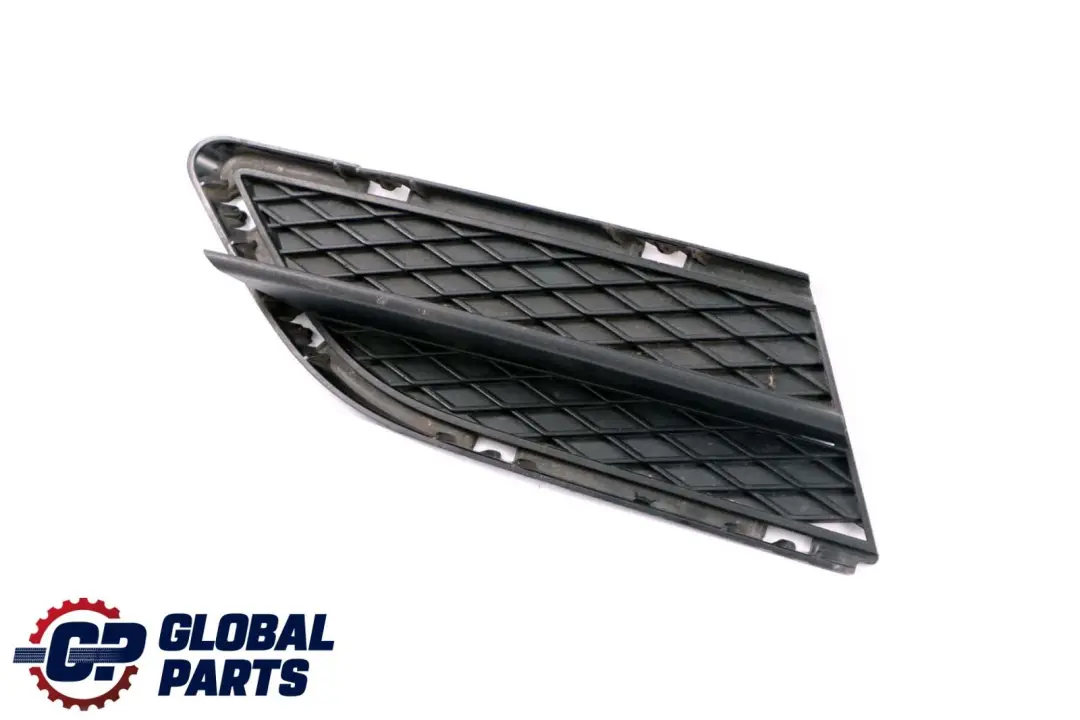 Front Bumper Closed Grid Side Right O/S to BMW E90 E91 LCI with Part number 7138418 BMW E90 E91 LCI Front Bumper Closed Grid Side Right O/S - SKU 7138418-1 - Part number 7138418
