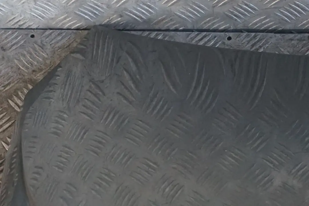 Trunk Lid Boot Tailgate Titangrau Titan Grey to BMW 7 Series E65 E66 E67 with Part number 7138460 BMW 7 Series E65 E66 E67 Trunk Lid Boot Tailgate Titangrau Titan Grey - SKU 7138460-TGR - Part number 7138460