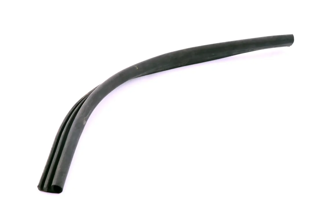 BMW E63 E64 LCI Hood Bonnet Engine Cover Lateral Sealing Seal - SKU 7138595 - Part number 7138595