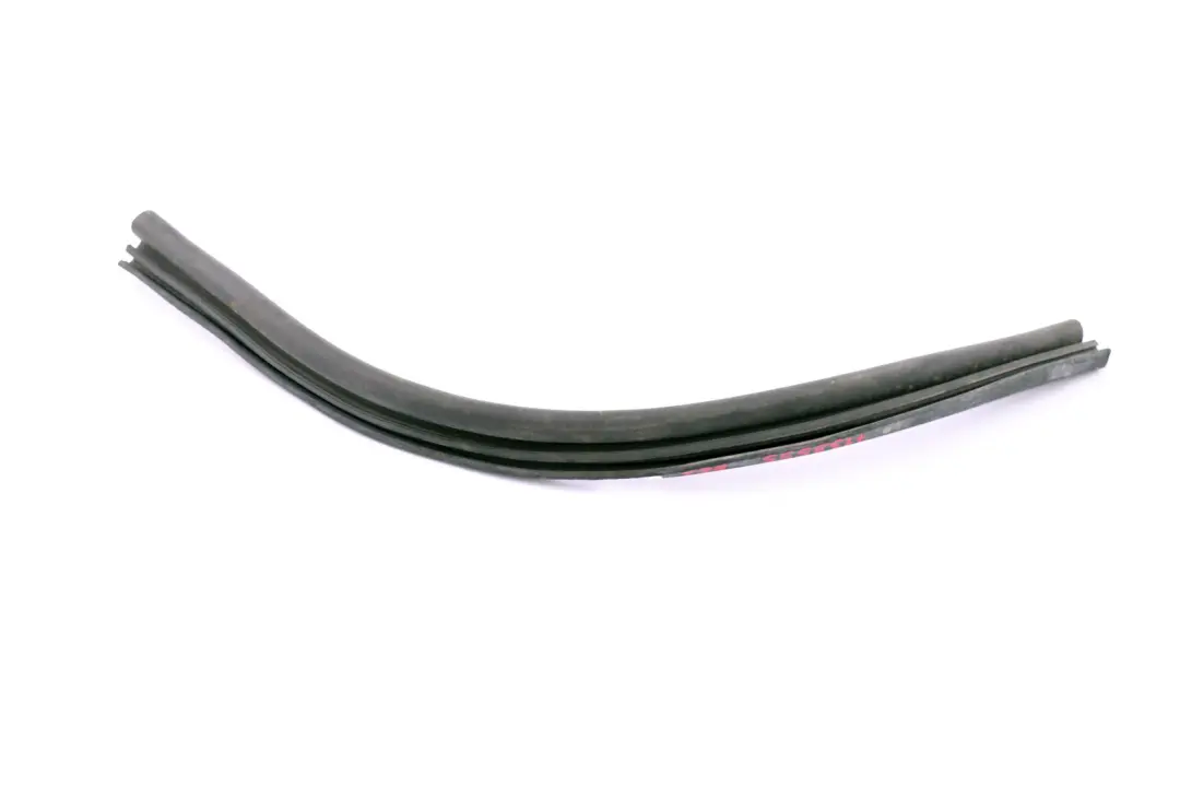 BMW E63 E64 LCI Hood Bonnet Engine Cover Lateral Sealing Seal - SKU 7138595 - Part number 7138595