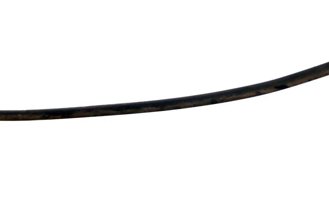 Ventana Trasera Tapa Inferior Sellado Negro para BMW E90 con número de pieza 7138664 BMW E90 Ventana Trasera Tapa Inferior Sellado Negro - SKU 7138664 - Número de pieza 7138664