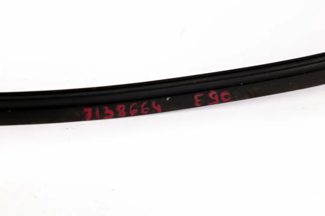BMW E90 Uszczelka Szyby Bagażnika Tył Dolna Tylna - SKU 7138664 - Numer Części 7138664