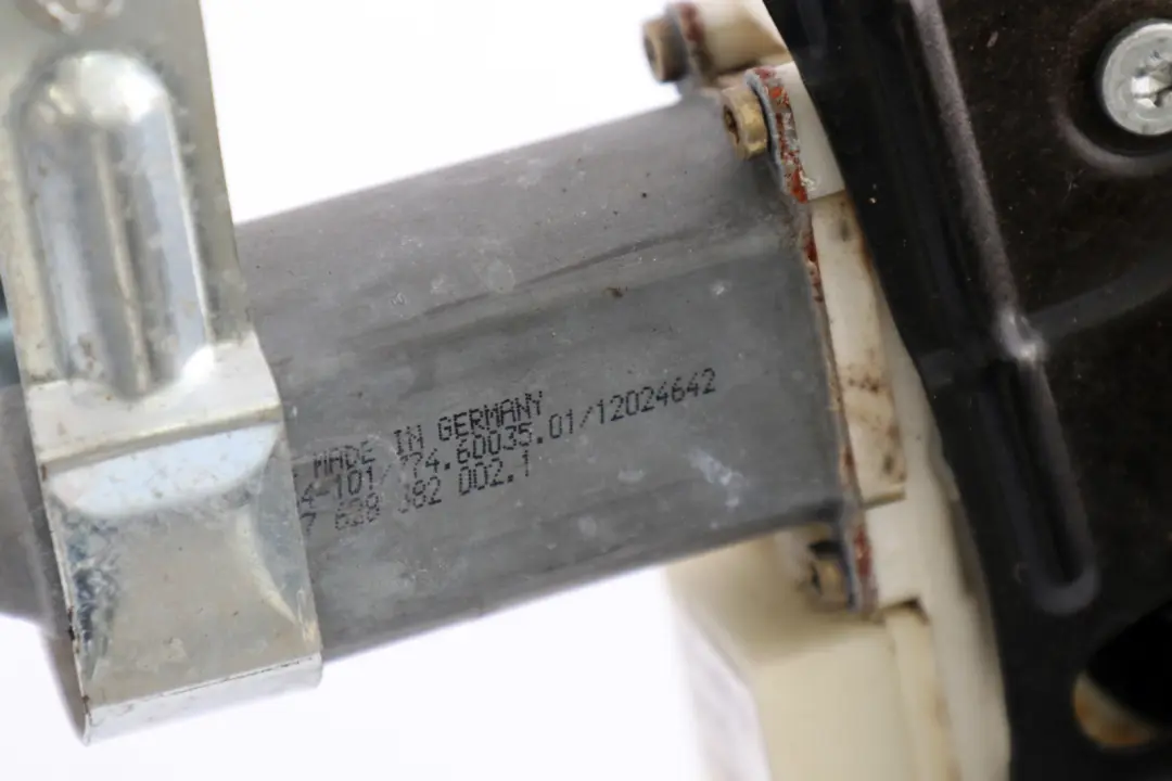 BMW E65 E66 Elevalunas Trasero Derecho - SKU 7138864 - Número de pieza 7490208