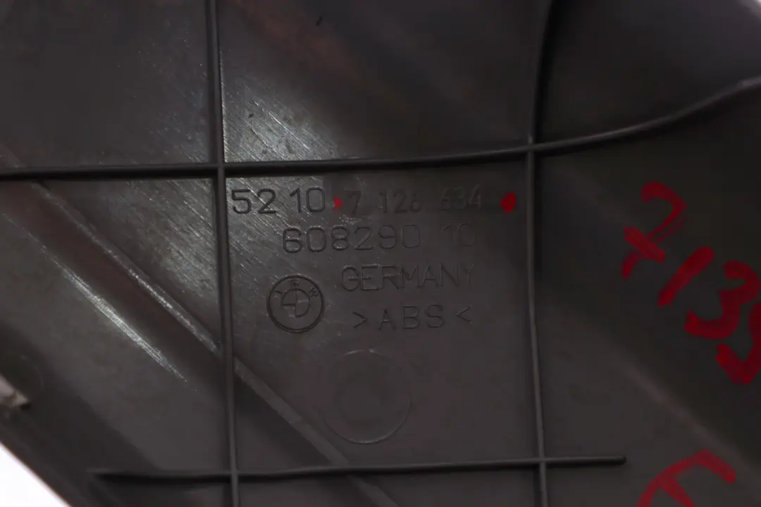 Blende Oberschiene Vorne Rechts Flanell Grau 7126634 für BMW 7 er E65 E66 E67 mit Teilenummer 7139018 BMW 7 er E65 E66 E67 Blende Oberschiene Vorne Rechts Flanell Grau 7126634 - SKU 7139018 - Teilenummer 7139018