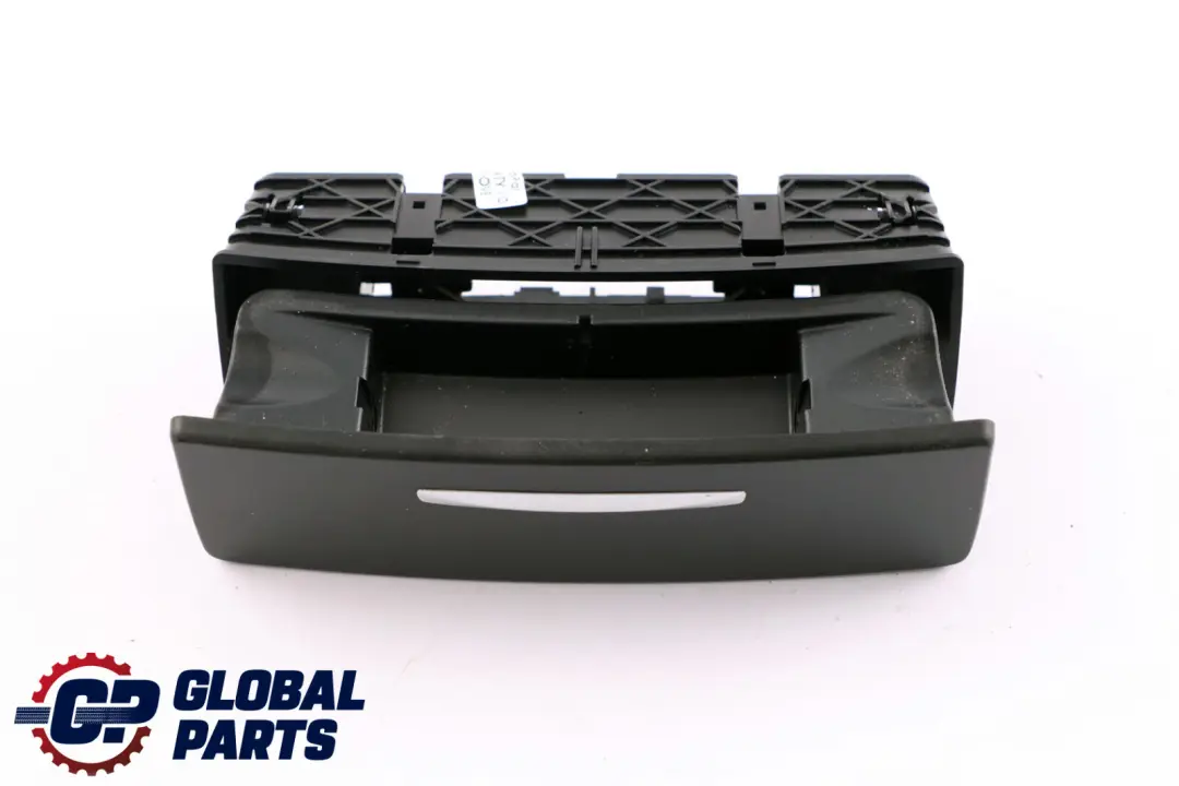 Aschenbecher Mittelkonsole Ascher hinten schwarz black für BMW 3 er E90 E91 mit Teilenummer 7139048 BMW 3 er E90 E91 Aschenbecher Mittelkonsole Ascher hinten schwarz black - SKU 7139048-2 - Teilenummer 7139048